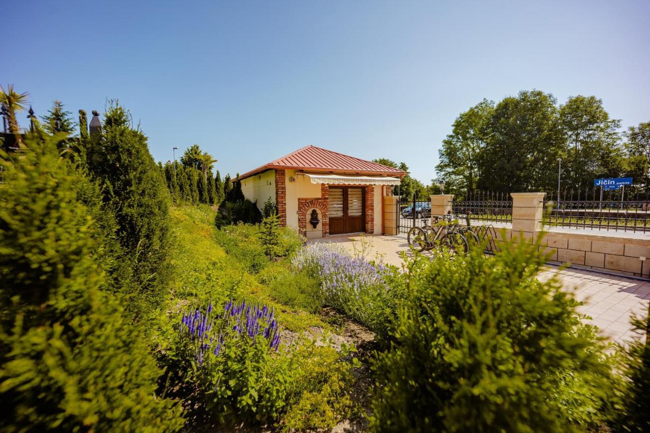 Villa Libosad Jicin Ngoại thất bức ảnh